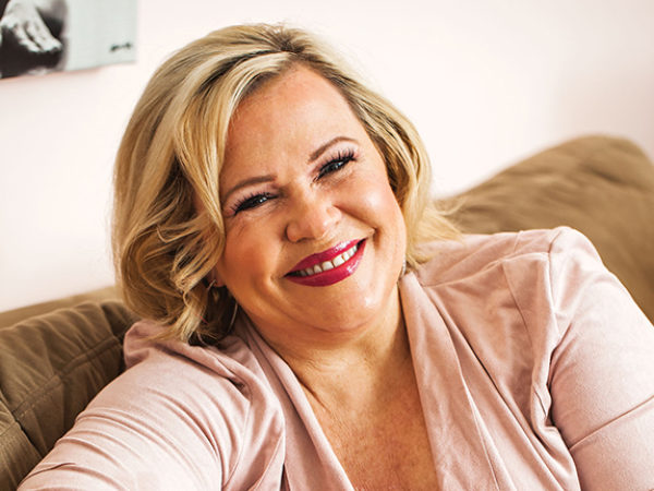 ESPN Reporter Holly Rowe Works Through Cancer